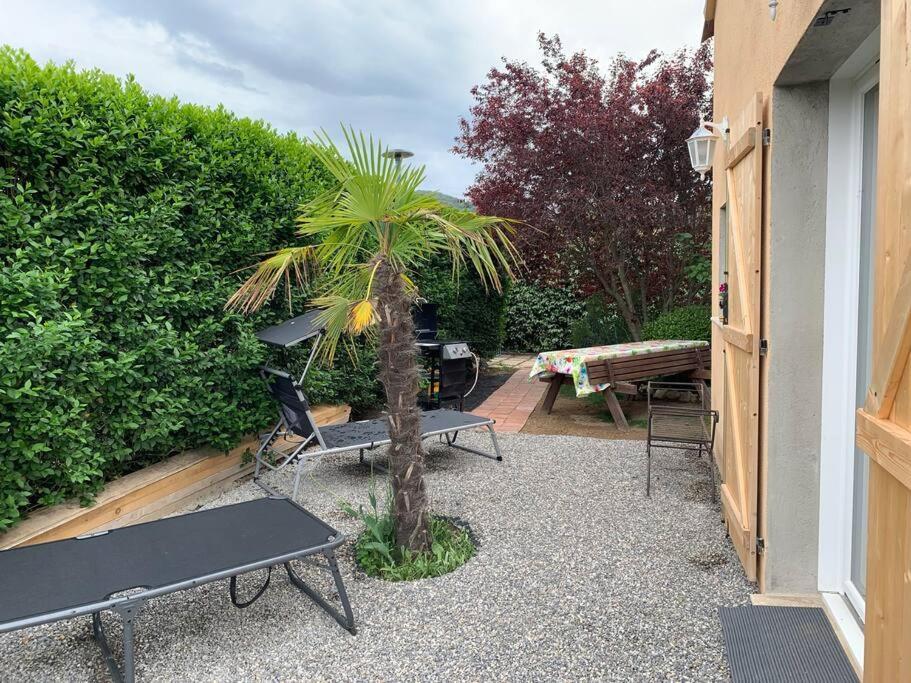 Appartement Avec Jardin Prive Greoux Les Bains Au Bord Du Verdon Exterior foto